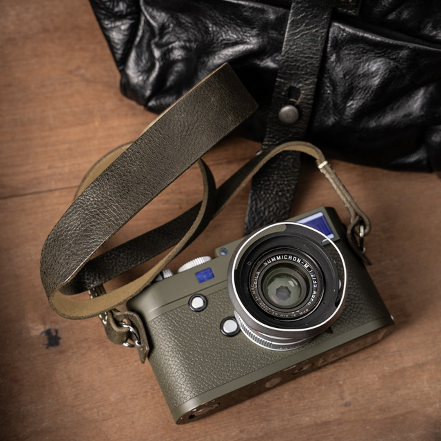 Full Leather Camera Neck Strap 001 Tapered (Cura Split Rings)